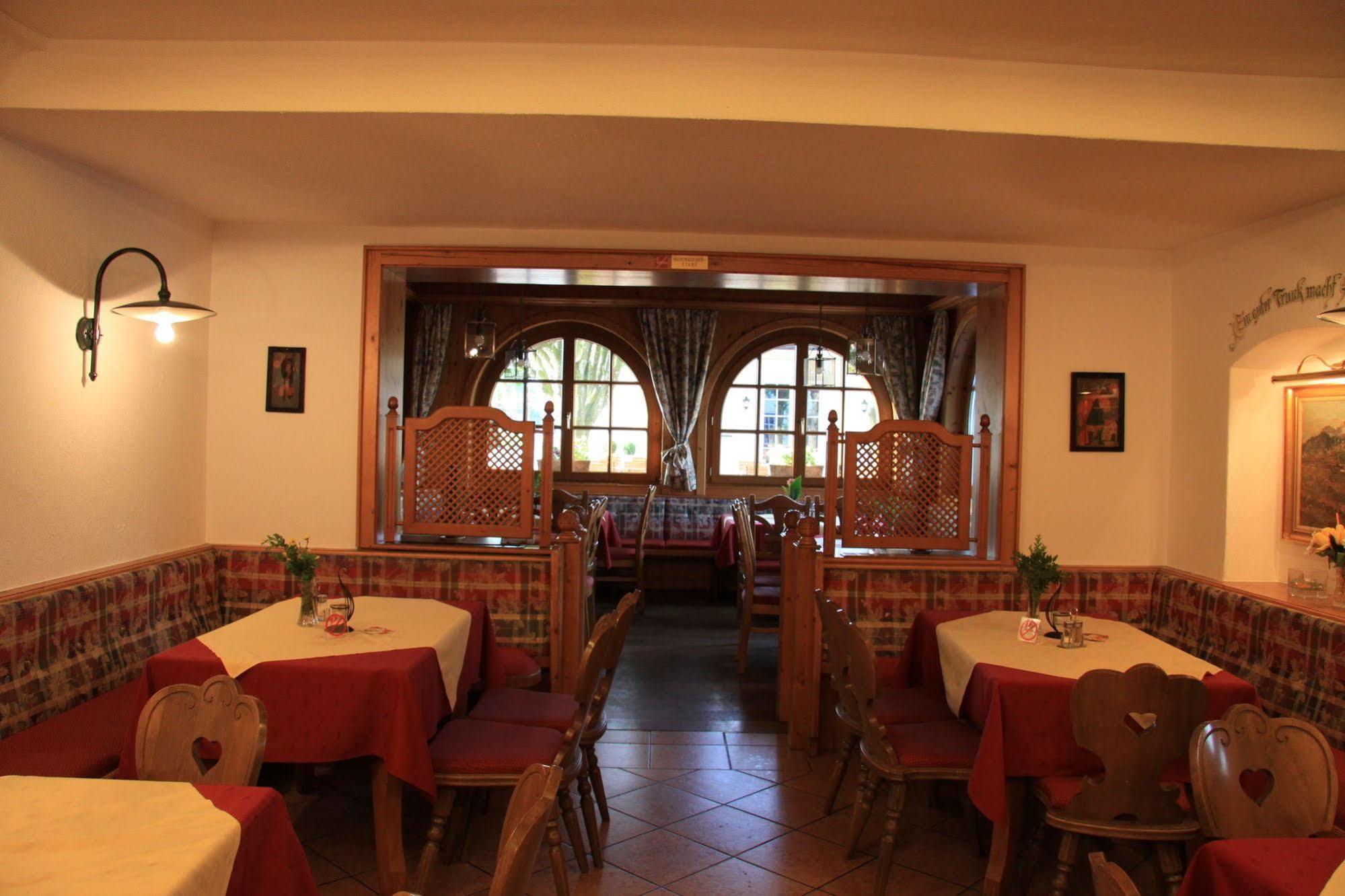 Hotel Gasthof Mostwastl ザルツブルク エクステリア 写真