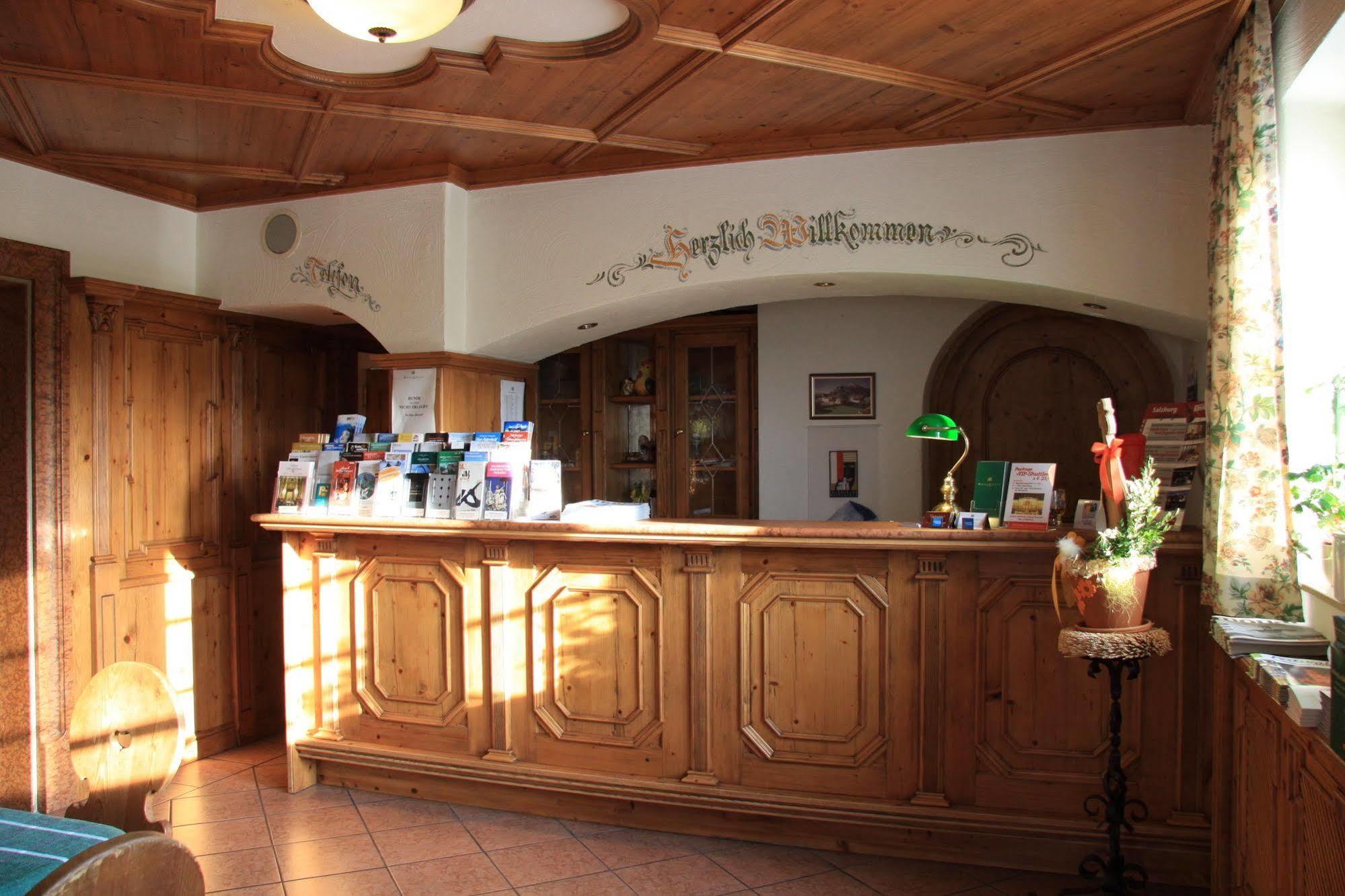 Hotel Gasthof Mostwastl ザルツブルク エクステリア 写真
